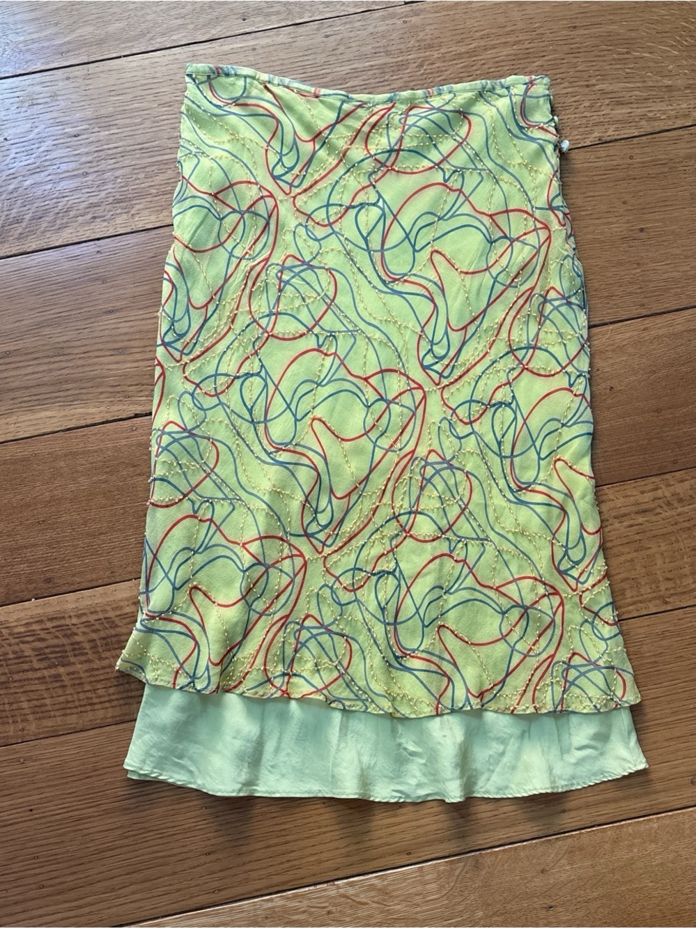Vintage Y2K 100% silk Light Green Patterned Women’s Skirt